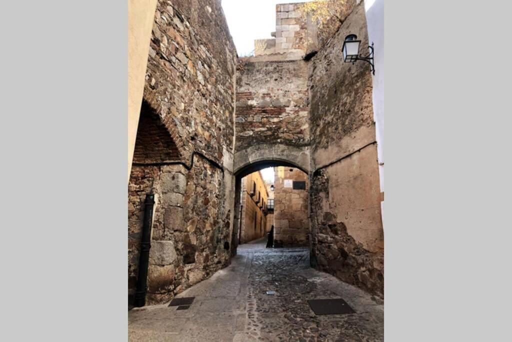 El Escondite De La Muralla Caces Eksteriør bilde